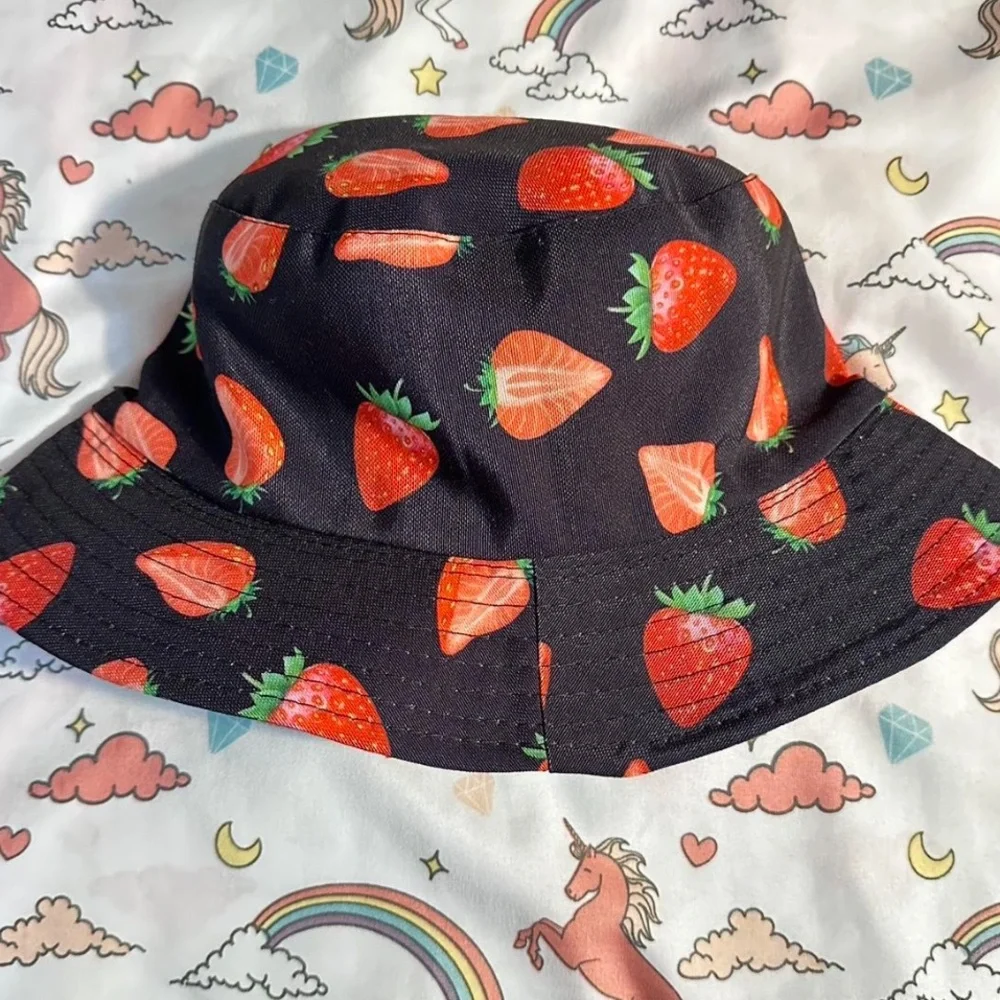 Reversible Black Strawberry Print Bucket Hat - Picture 4 of 5